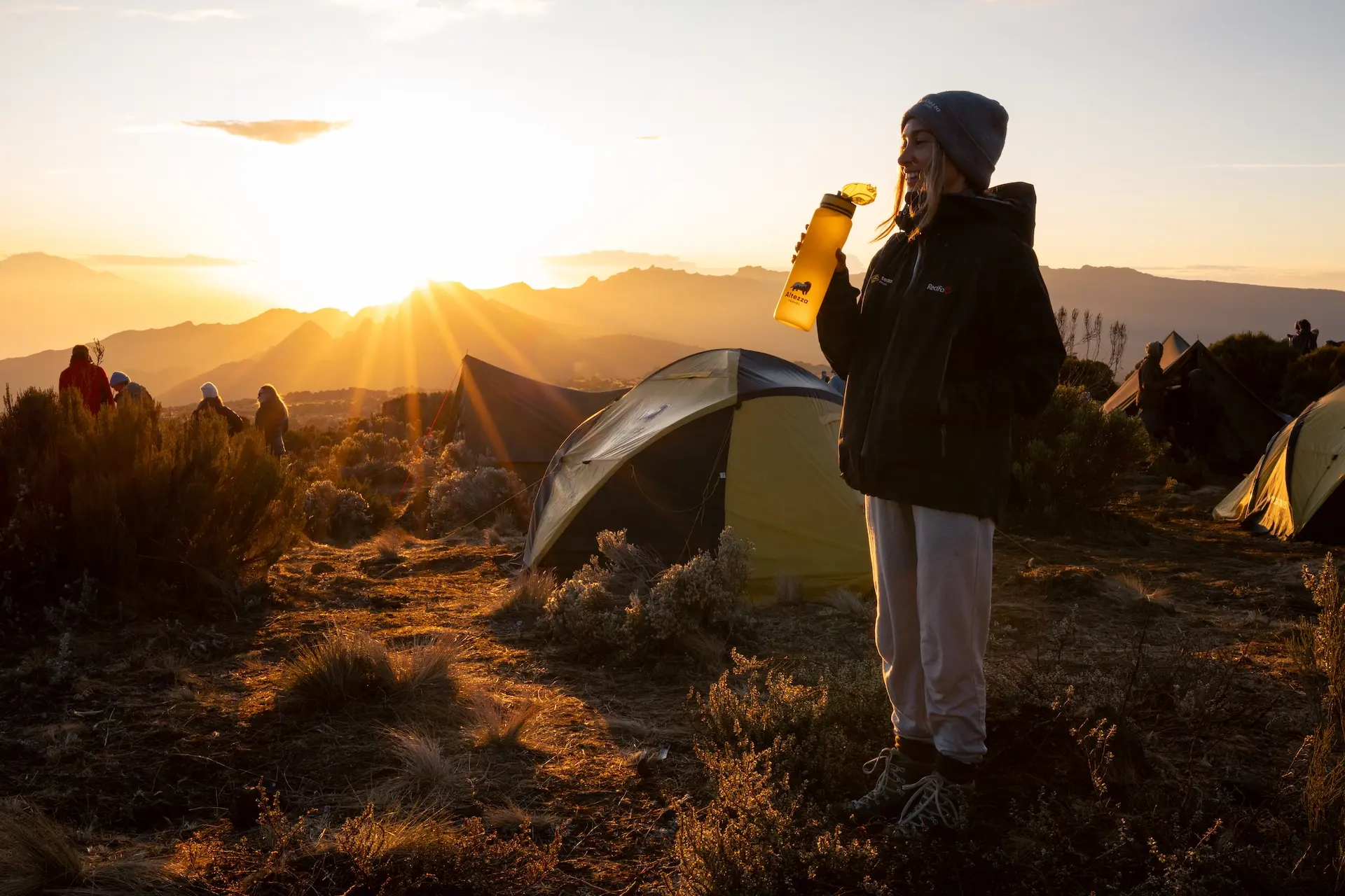 Um montanhista em uma expedição da Altezza Travel