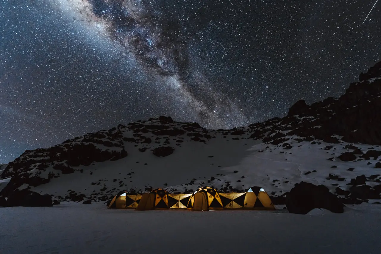 Barraca premium da Altezza Travel na cratera do Kilimanjaro